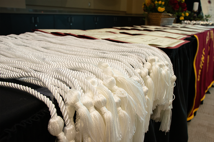 750(w)x500(h) pixels, preferred ratio:3:2