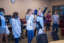 Introduction to technology in the DDS (including virtual reality, software, 3D printing and etching)