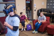 Setting up virtual reality goggles