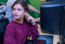 Introduction to technology in the DDS (including virtual reality, software, 3D printing and etching)