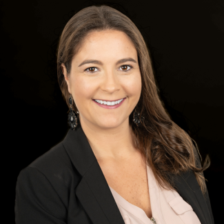 Stephanie Mason head shot